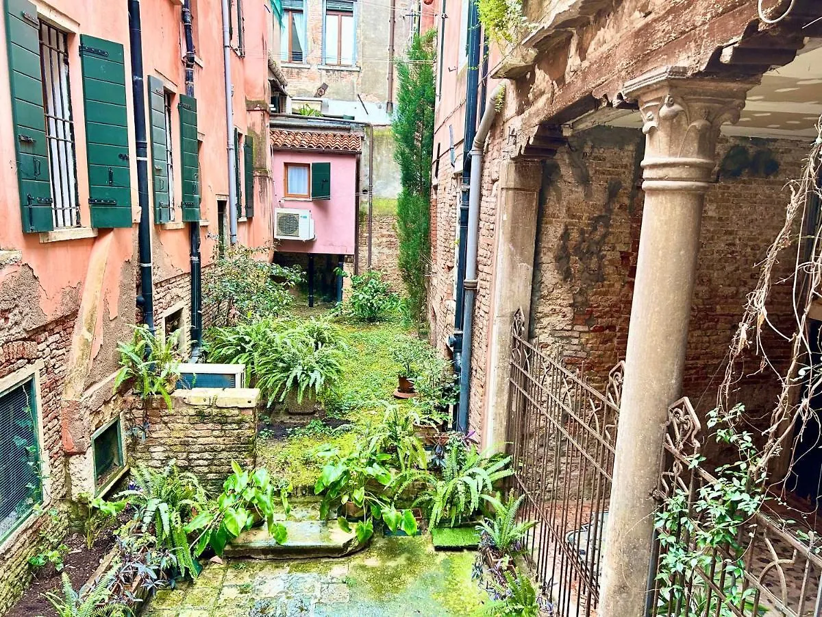 Apartment Central Flat Romantic Domus Remedio Venice